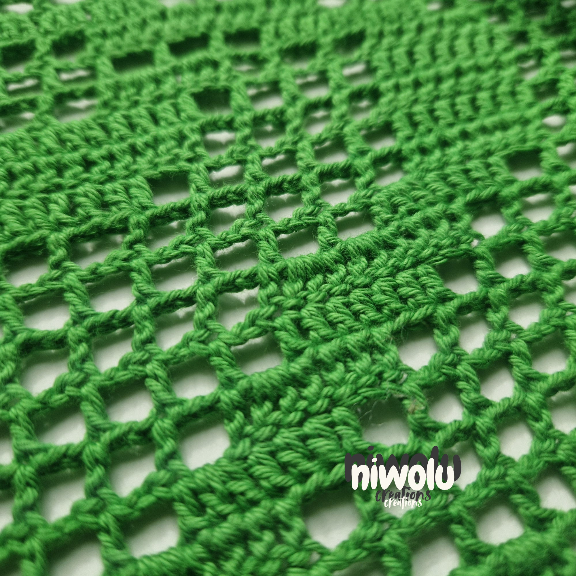 #77 swirly bandana (6).png